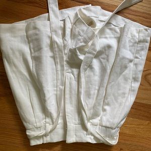 White Lose shorts with tie